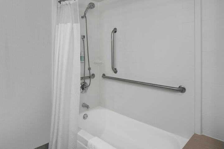 Courtyard by Marriott Cypress Anaheim / Orange County