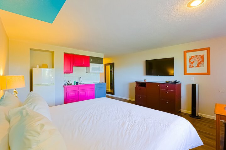 Coast River Inn by OYO Seaside