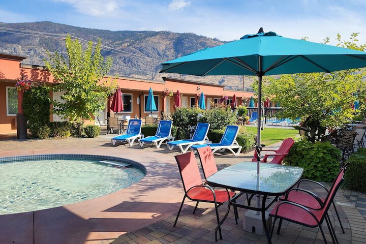 Sahara Courtyard Inn