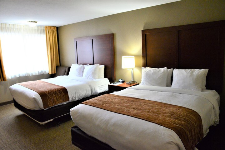 Room 71 of 103