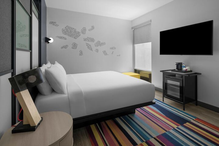 Aloft by Marriott Savannah Downtown Historic District