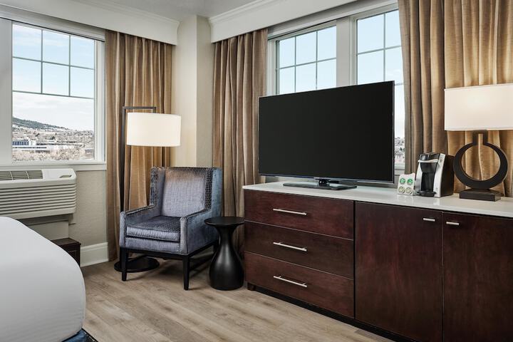 Hotel Alex Johnson Rapid City Curio Collection by Hilton