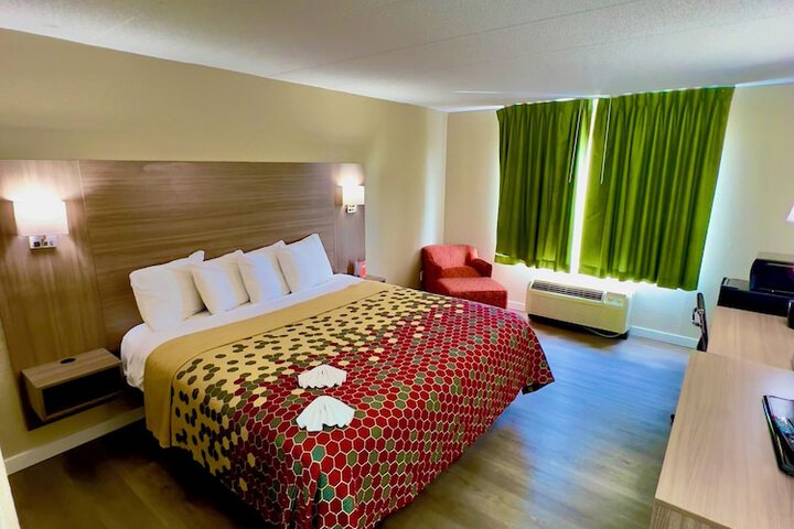 Econo Lodge Willowbrook