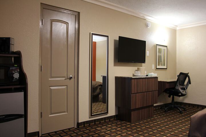 Budget Inn