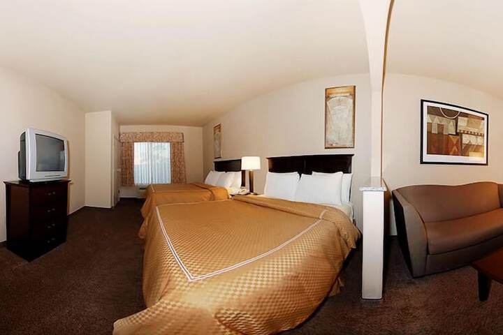 Room 28 of 44