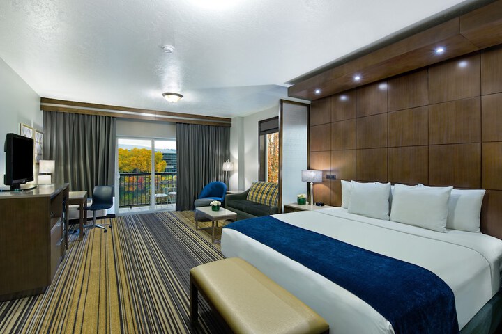Room 30 of 58