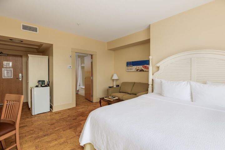 Room 32 of 75