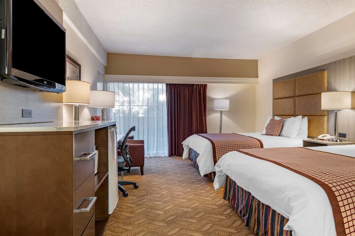 Room 34 of 46