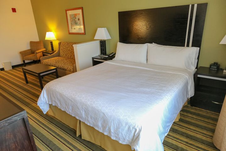 Room 70 of 150