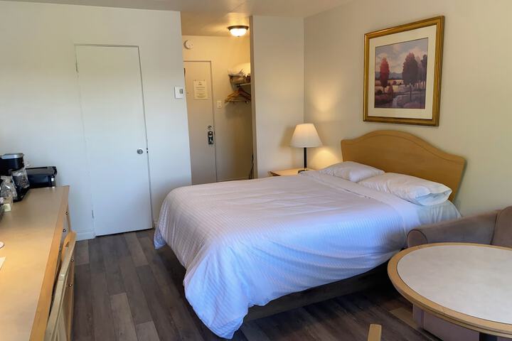 Room 49 of 93