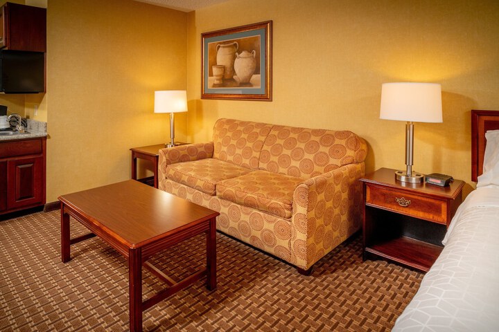 Room 15 of 49