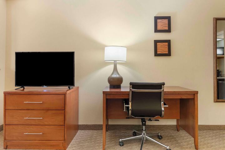 Room 35 of 89