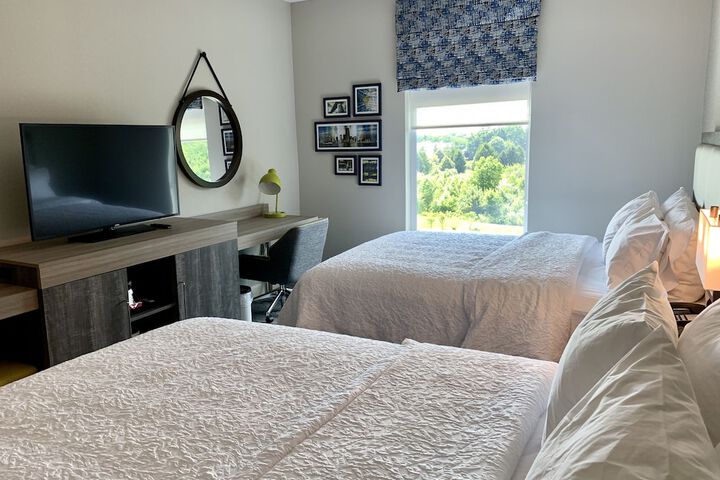 Room 36 of 49