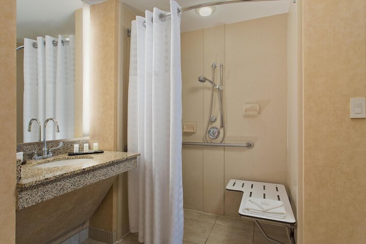 Embassy Suites by Hilton Dallas Frisco Hotel & Convention Center