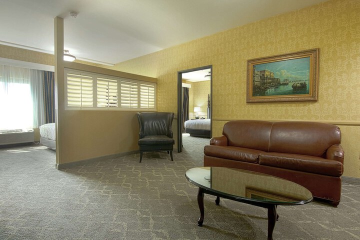 Room 17 of 64