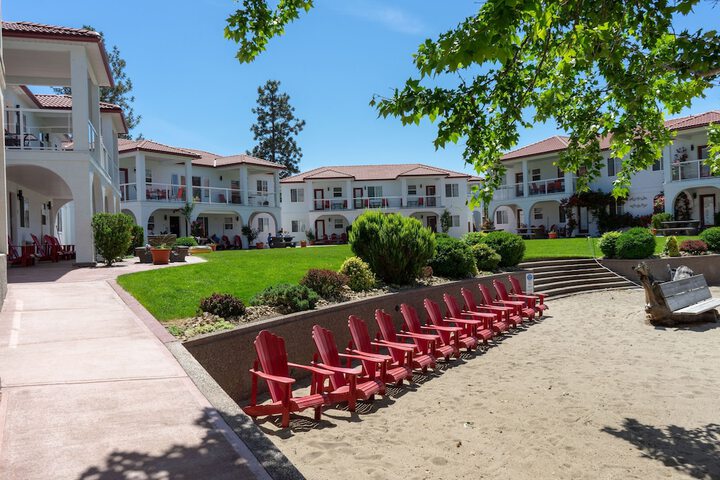 Hotel Exterior 57 of 67