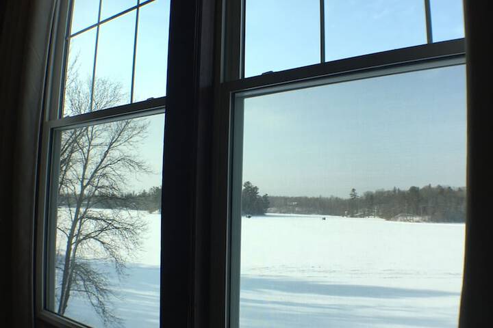 Hanging Horn Lakeside Resort