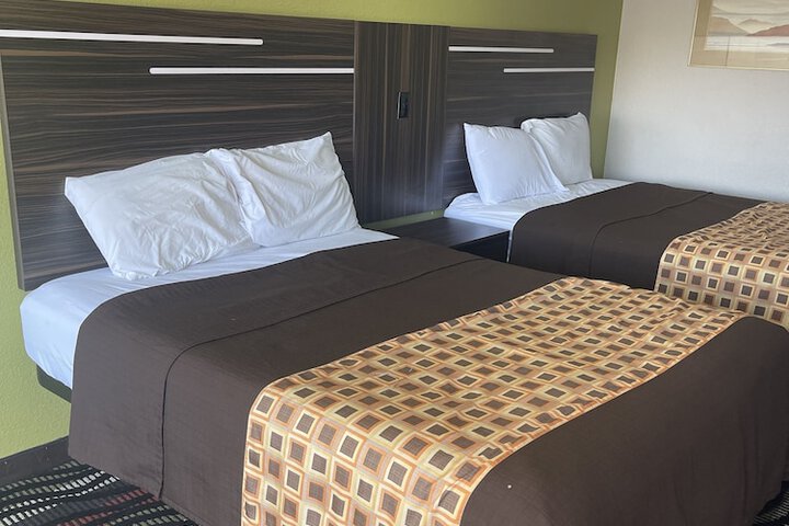 Room 22 of 26