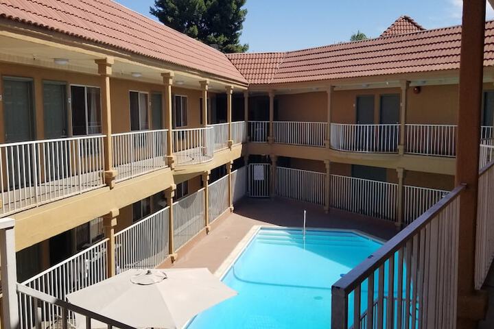 Pool 3 of 23