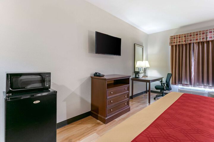 Econo Lodge Eutaw I-20