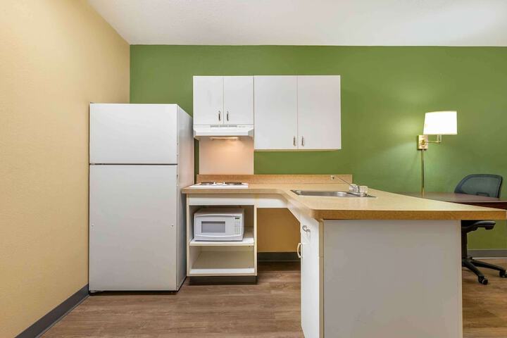 Room 18 of 36