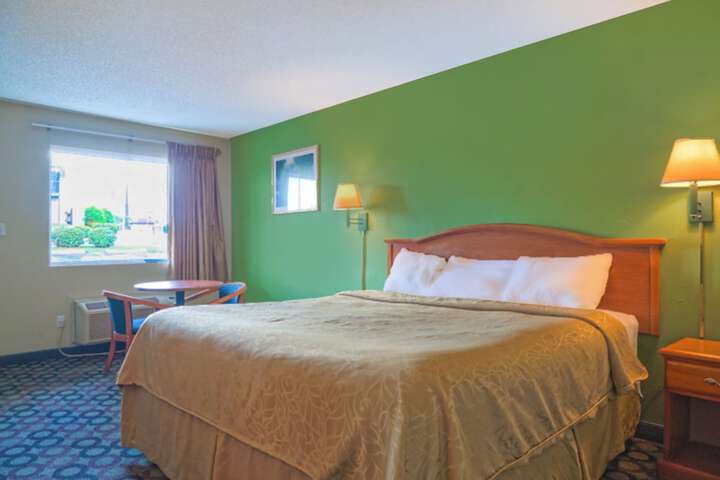 Room 20 of 31