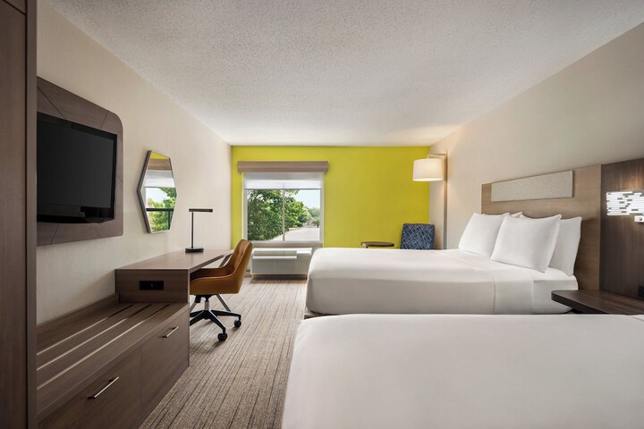 Holiday Inn Express Hotel & Suites Fredericksburg by IHG