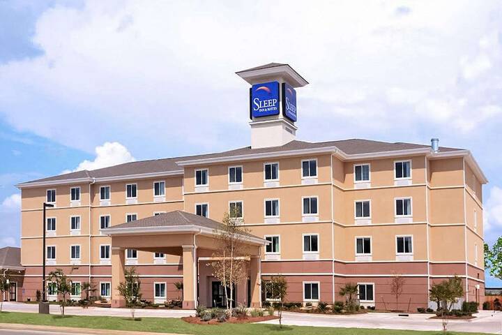 Hotel 3 of 39