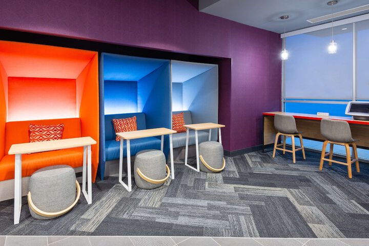 Business Center 38 of 38