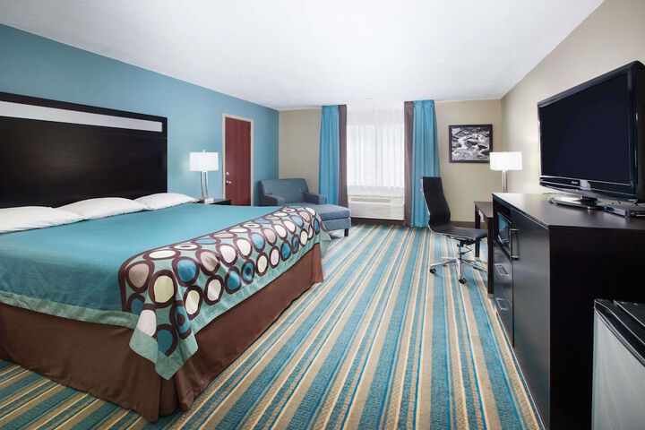 Room 7 of 15