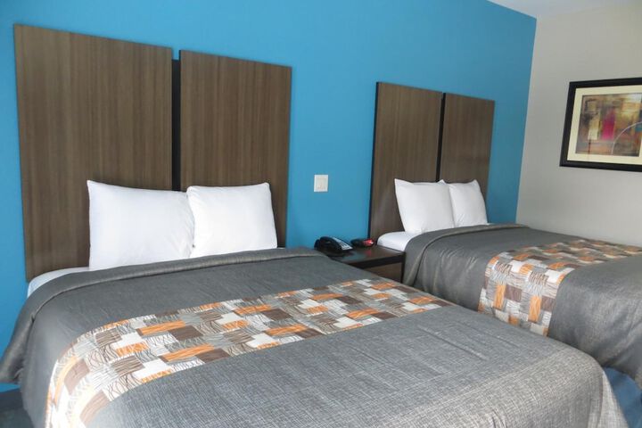 Room 15 of 40