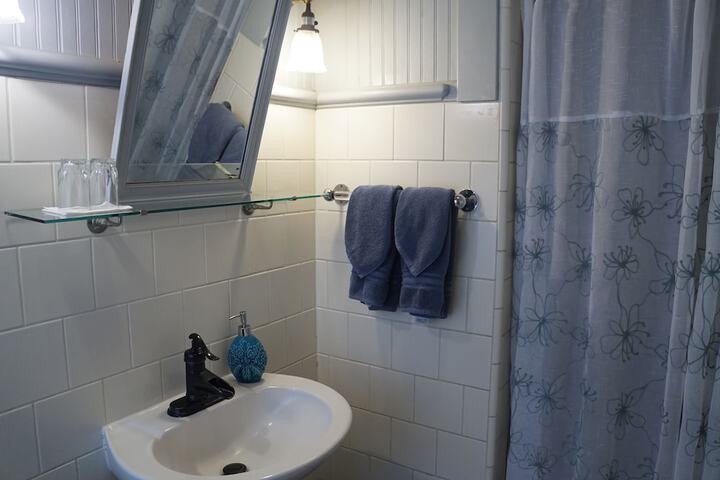Room 10 of 21