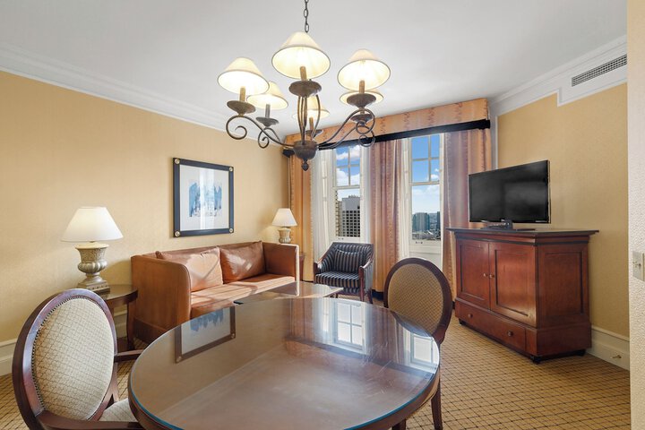 Room 156 of 207