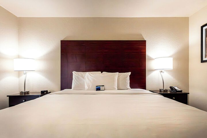 Cobblestone Inn & Suites – Big Lake