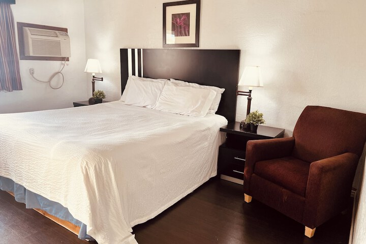 Room 40 of 95