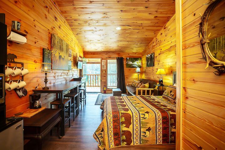 Bigfoot Lodge Room Three