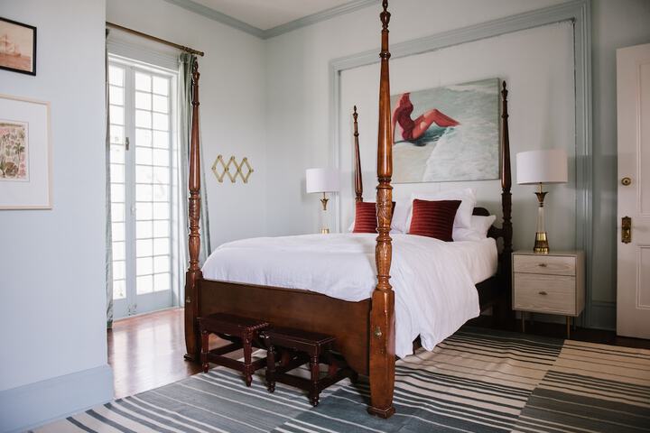 Room 29 of 46