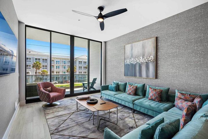 Harbor Island Beach Club Homes by Villatel