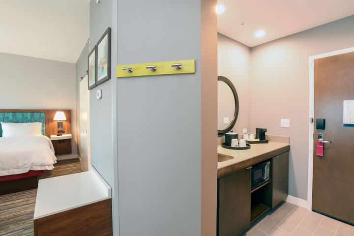 Room 42 of 58