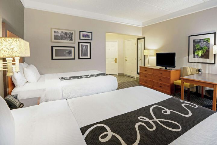 Room 15 of 25