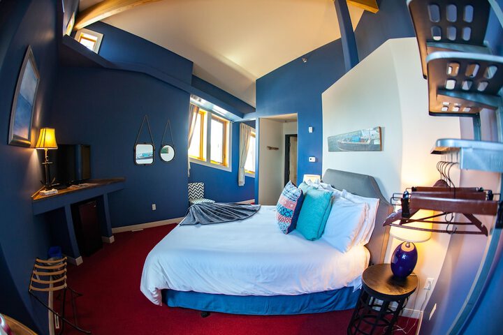 Room 11 of 49