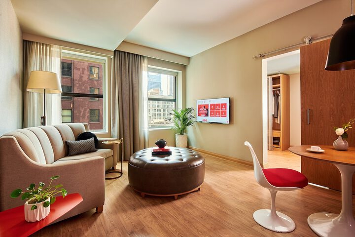 Room 10 of 64