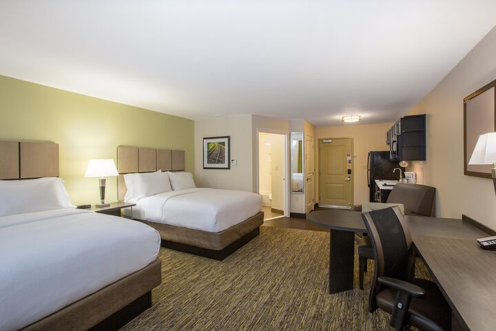 Room 21 of 38