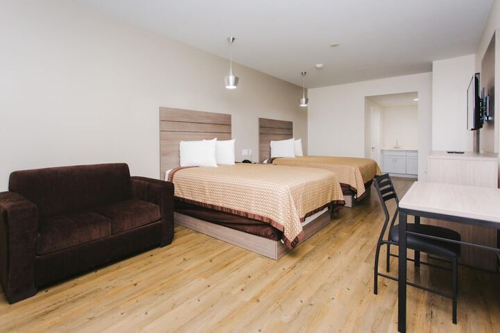 Room 43 of 57
