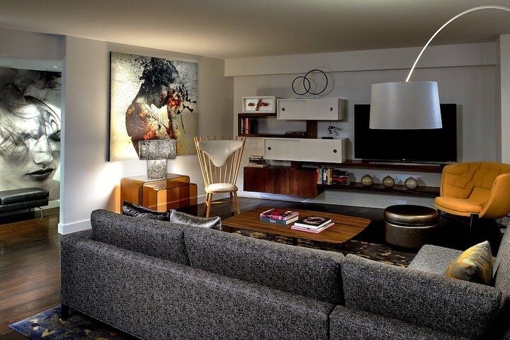 Room 105 of 197