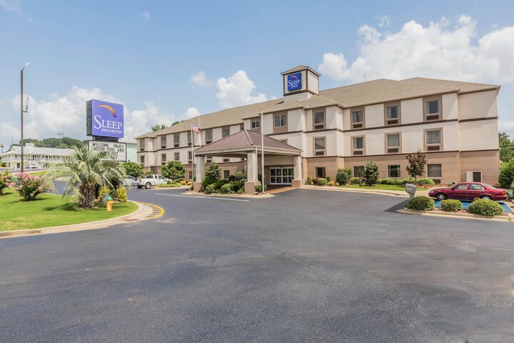 Hotel 3 of 34