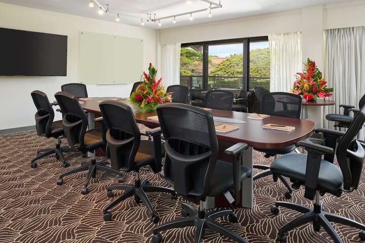 Business Center 36 of 38