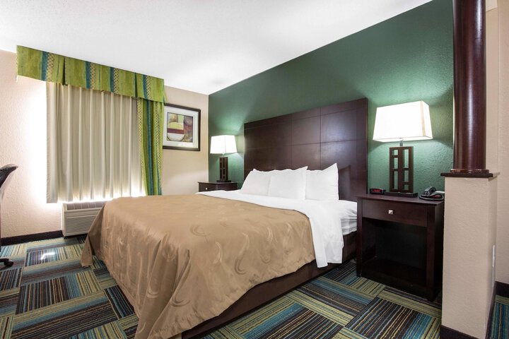 Room 21 of 49