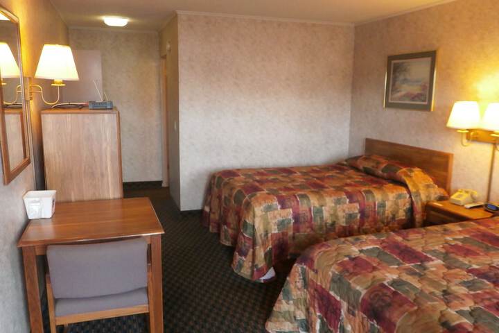 Richmond Inn & Suites
