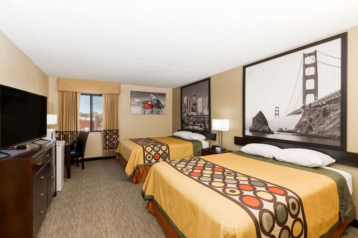 Room 21 of 30